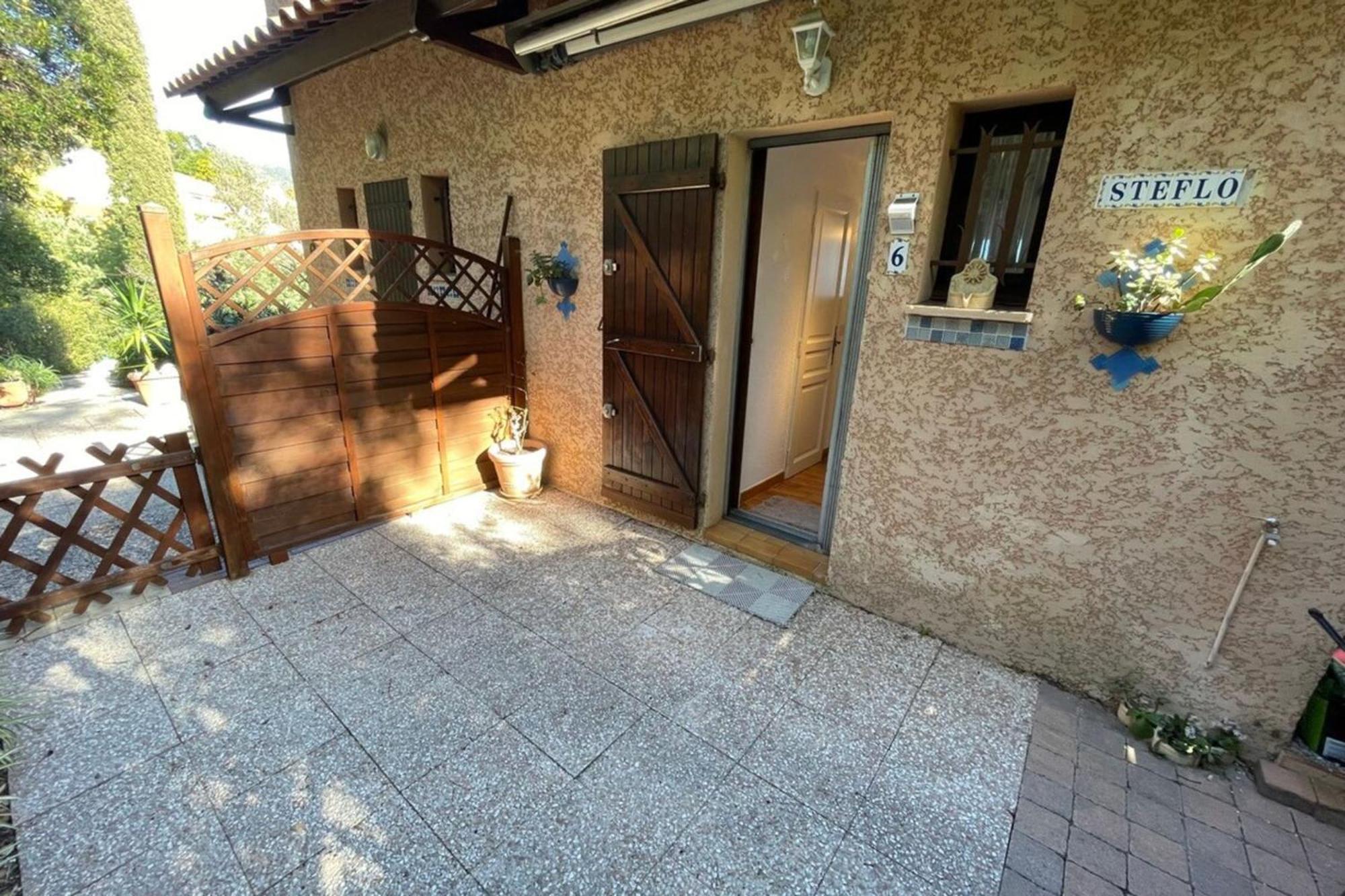 Duplex In Pramousquier - Sea View Leilighet Le Lavandou Eksteriør bilde